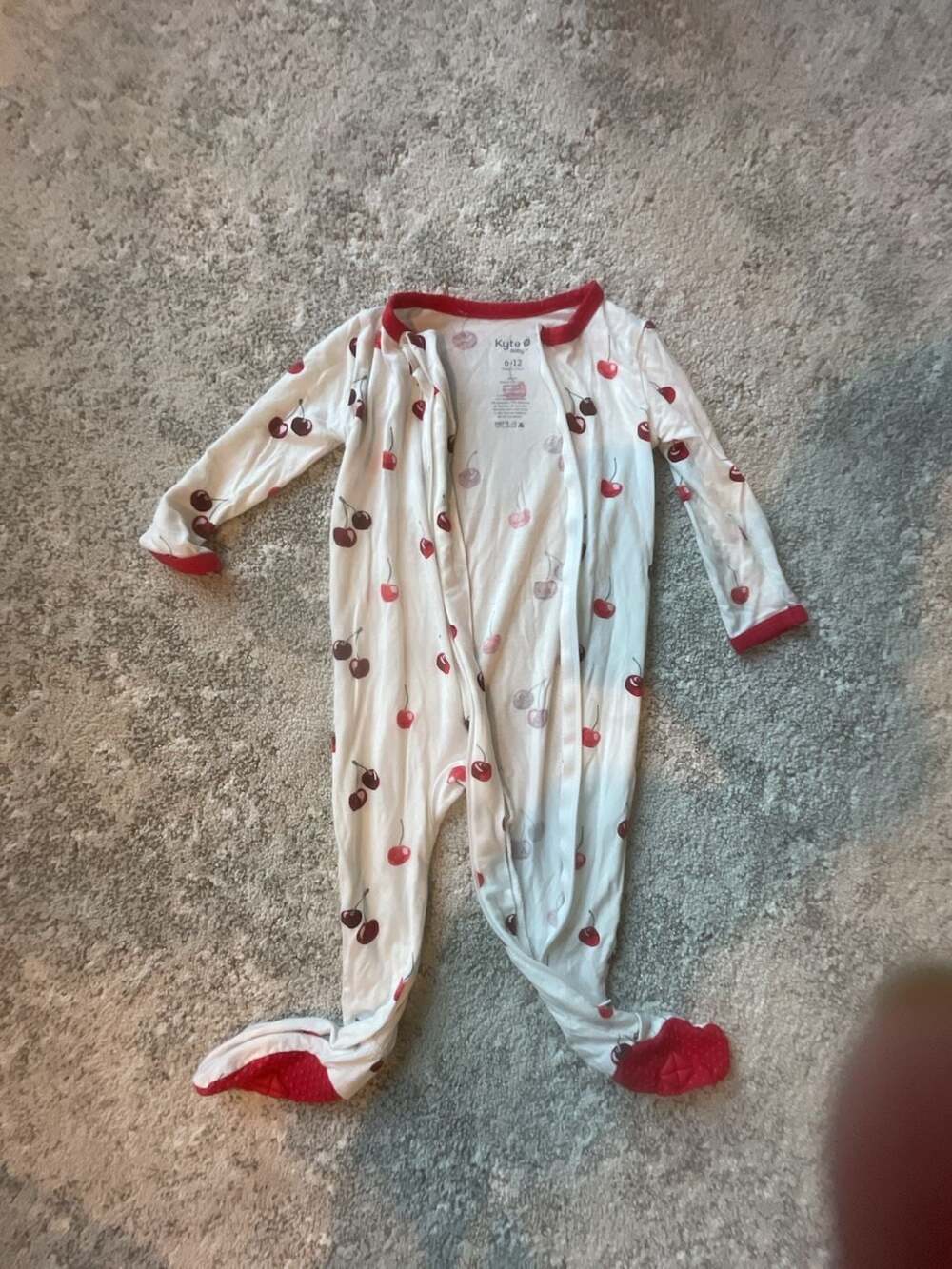Kyte BABY Footie Pajamas Size 6-12m Cherry Print Bamboo